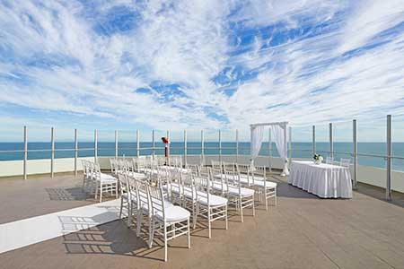 rendezvous-hotel-perth-scarborough-observation-deck-wedding-ceremony-02-2016.jpg