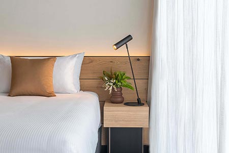 vibe-hotel-adelaide-bedroom-06-2022-450x300.jpg