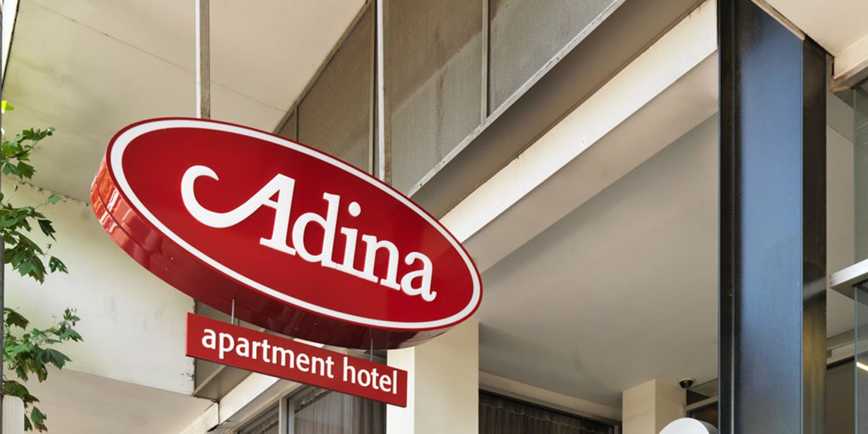 Adina Apartment Hotel Melbourne On Flinders Official Site Book Adina Melbourne Flinders Street Apartment Hotel Entrance